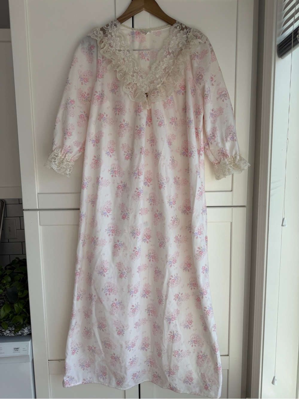 Vintage Floral Lace Nightgown Pink Rose Paisley Maxi Cottagecore Prairie Size M